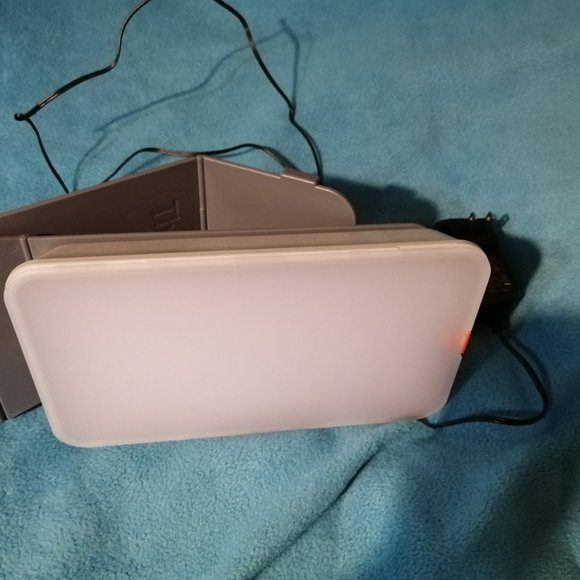 TheraLite Mood and Energy Enhancing Bright Light Therapy Lamp - Picture 6 of 14